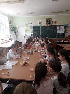 Ziua poezii în clasa a III-a „A”, dirigintă Codren Eugenia
